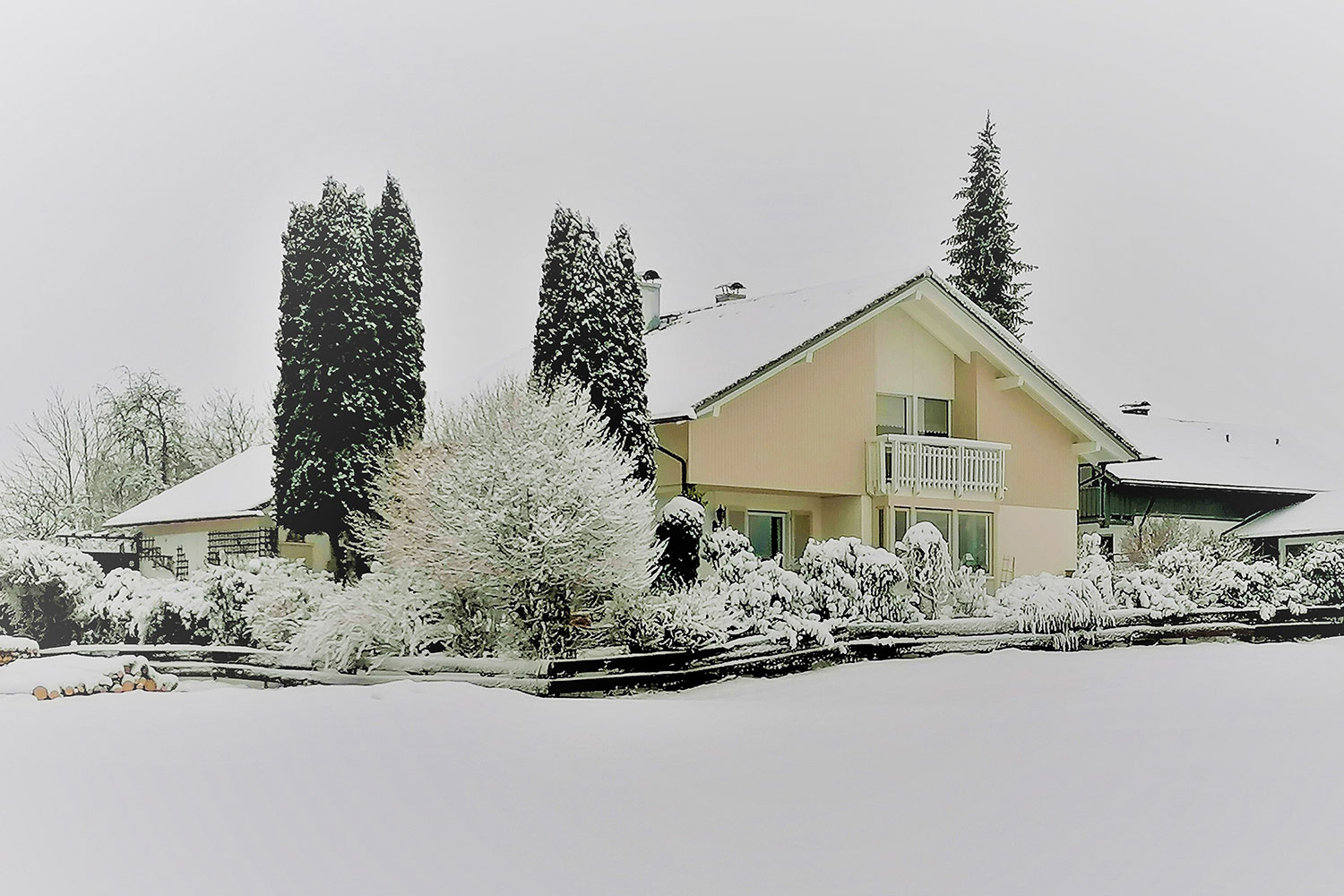 Unser Haus im Schnee